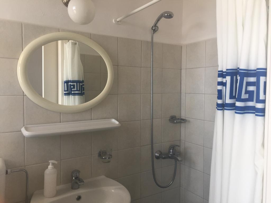 Anna'S Studio Piso Livadi Dış mekan fotoğraf