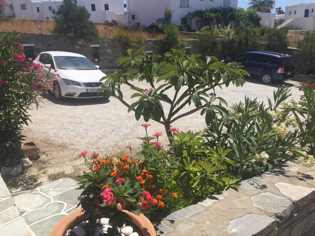 Anna'S Studio Piso Livadi Dış mekan fotoğraf