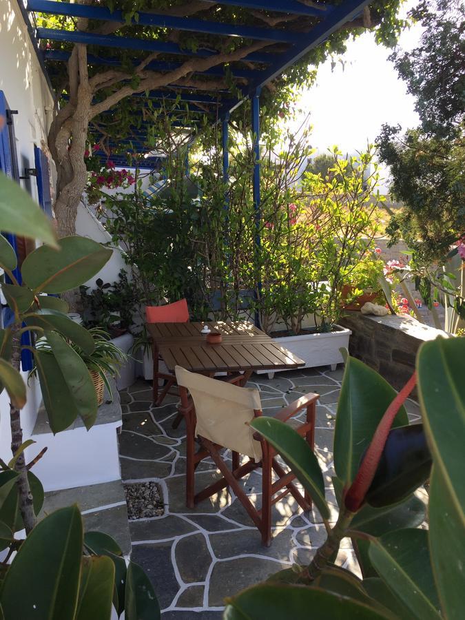 Anna'S Studio Piso Livadi Dış mekan fotoğraf