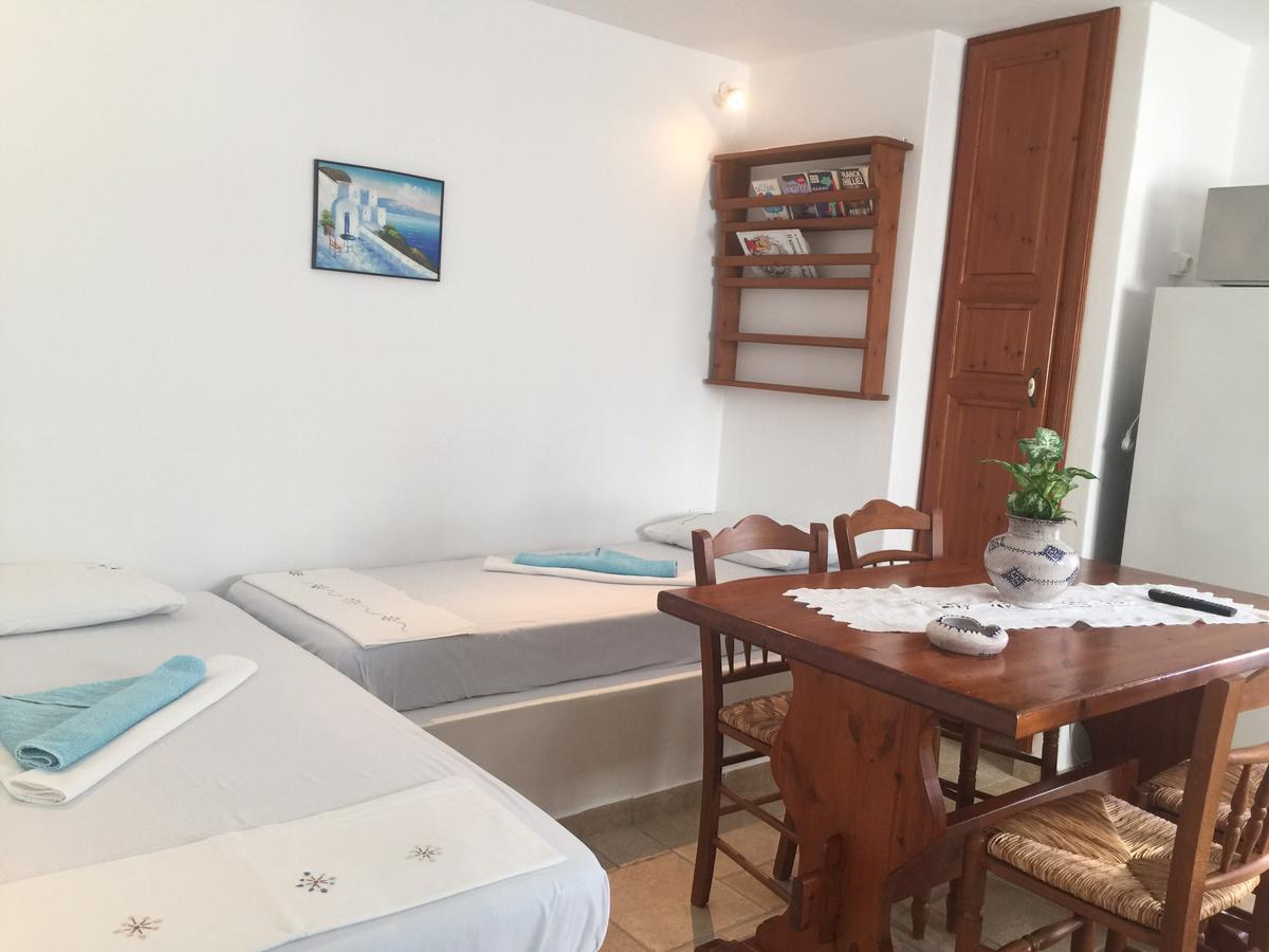 Anna'S Studio Piso Livadi Dış mekan fotoğraf